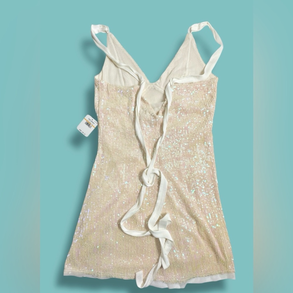 NWT Free People Gold Rush Mini Iridescent Sequin Dress in Icicle Pearl size S - Picture 4 of 11